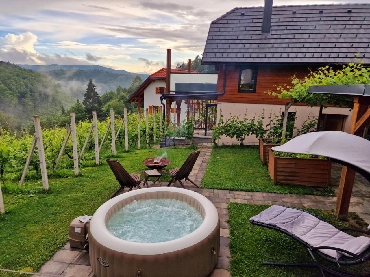 Vineyard Cottage Matej Trebnje Bagian luar foto
